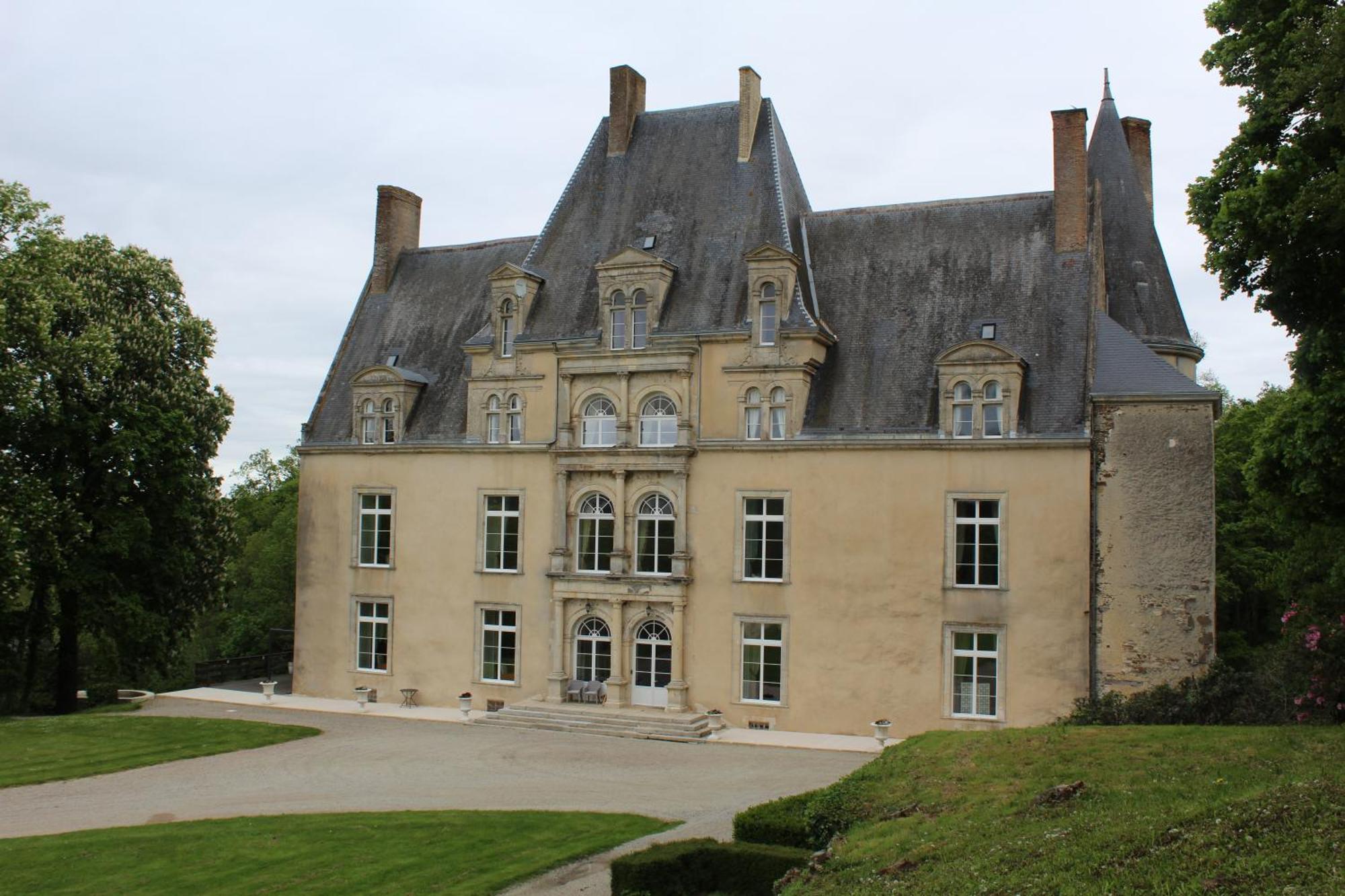 Chateau De La Lucaziere Mont-Saint-Jean  Екстер'єр фото